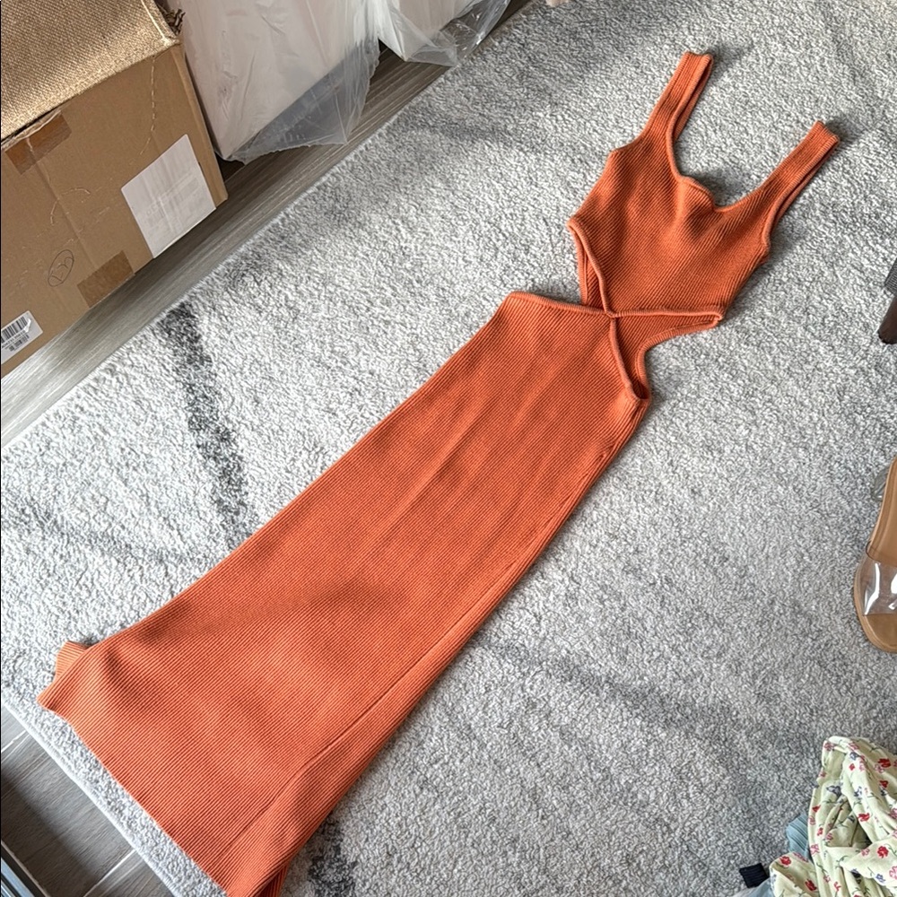 Elegant Orange Sleeveless Dress